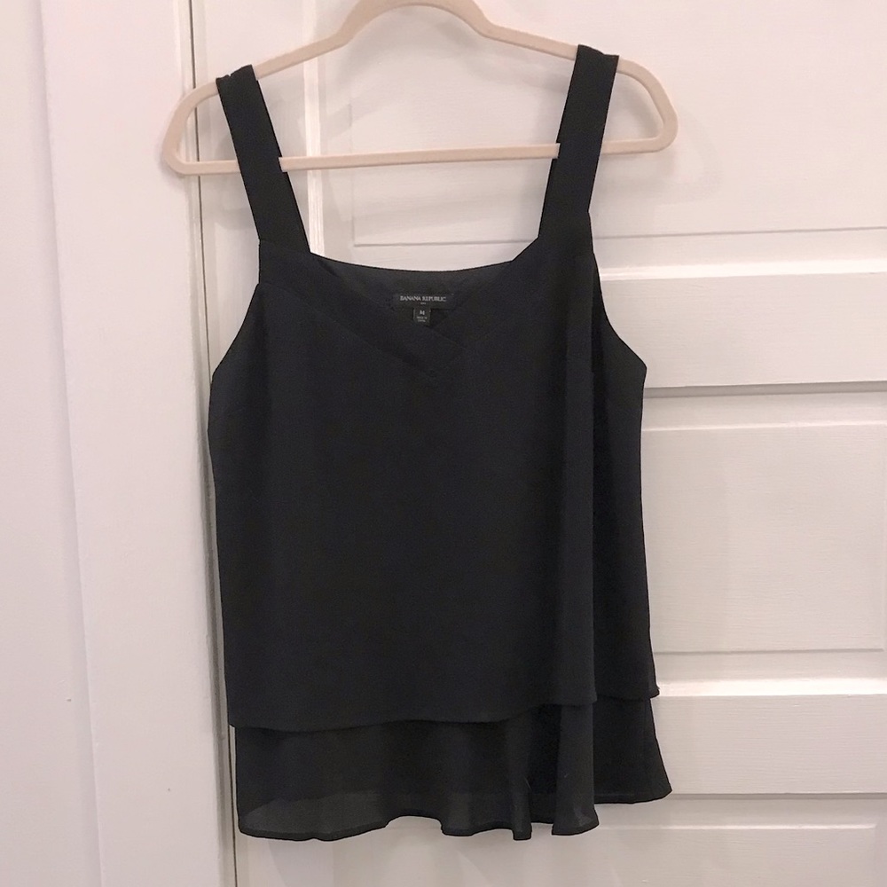Banana Republic black shell, size M.